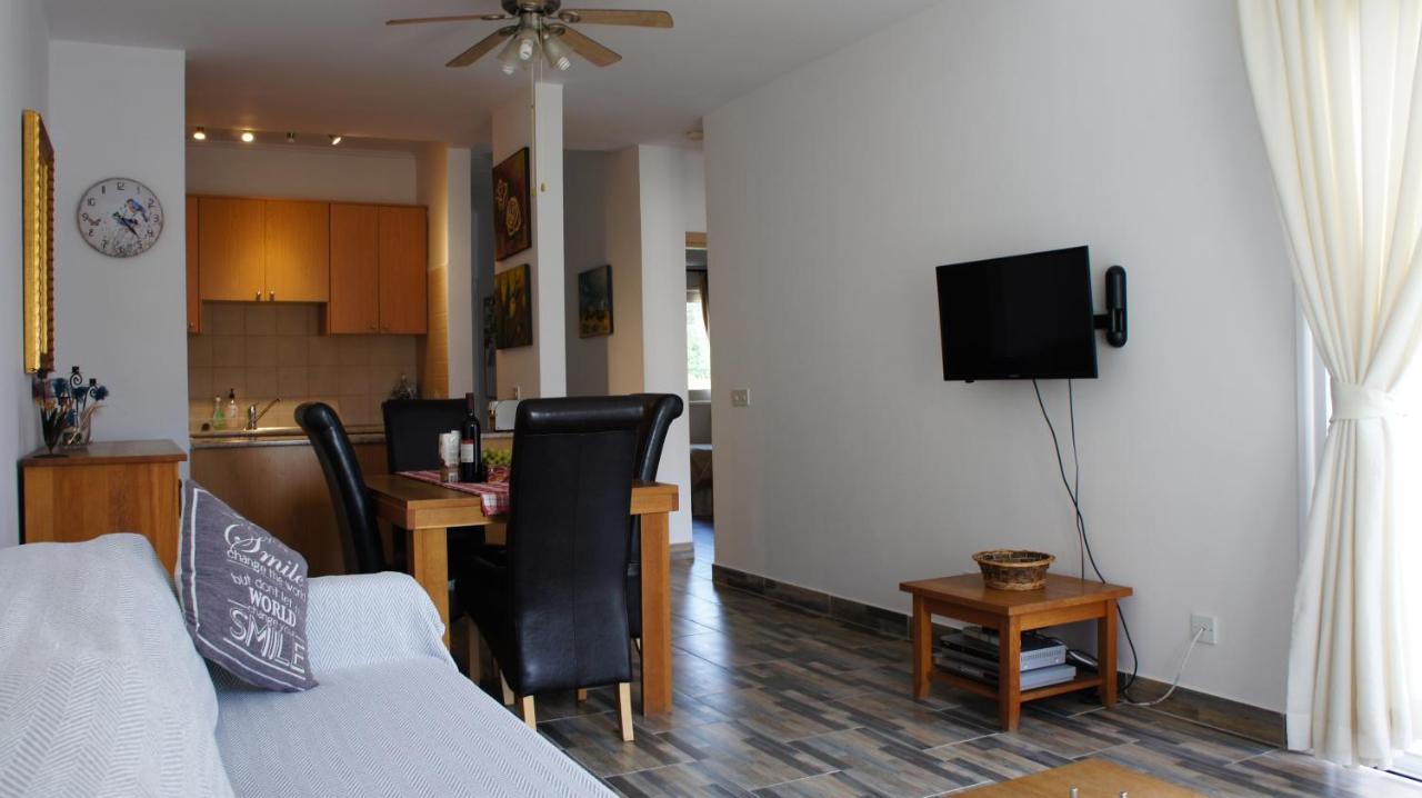Limnaria Westpark 113 Daire Pafos Dış mekan fotoğraf